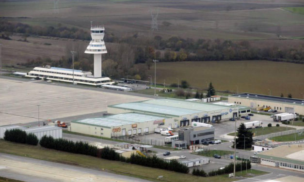 El Ayuntamiento participa en la comisión ambiental del aeropuerto