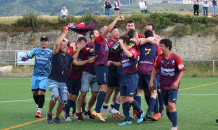 El Nanclares, campeón de Primera Regional tras golear al Izarra Gorri (4-0)