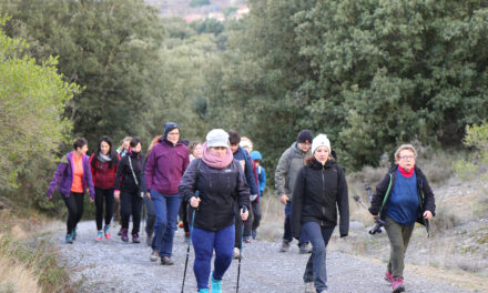 Cientos de participantes recorren un nuevo tramo de la Ruta Verde en la Marcha de Fin de Año