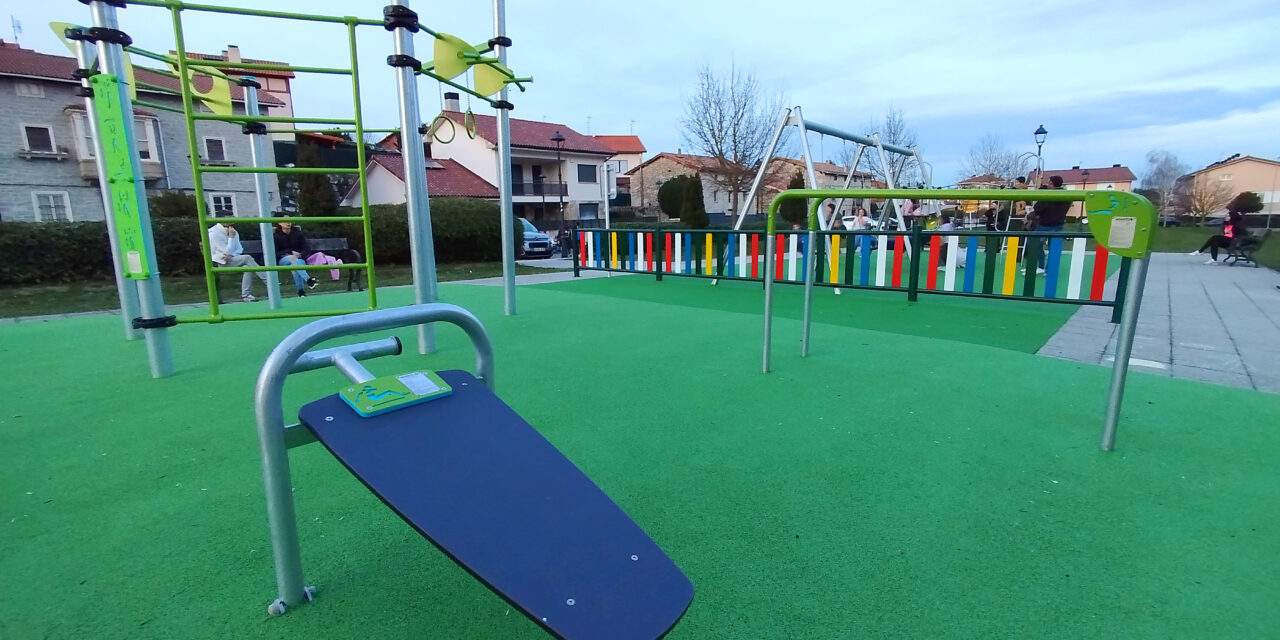 Nanclares estrena su nuevo parque de calistenia, nacido de la participación juvenil