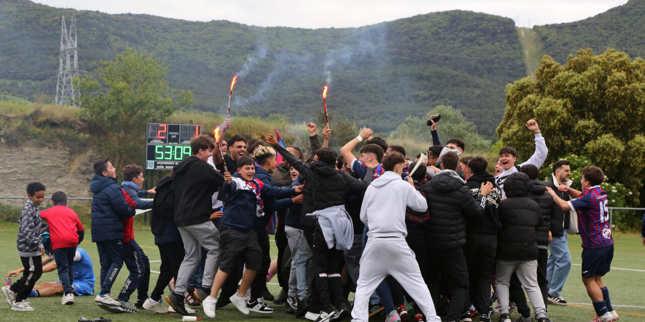 El CD Nanclares certifica el ascenso tras derrotar al Zaramaga (2-1)