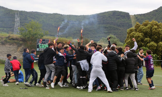 El CD Nanclares certifica el ascenso tras derrotar al Zaramaga (2-1)